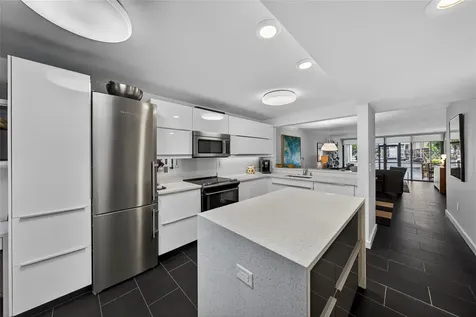 1100 SE 5th Court Pompano Beach FL 33060