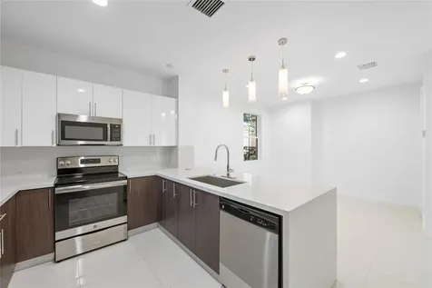 324 SW 14th Court Fort Lauderdale FL 33315