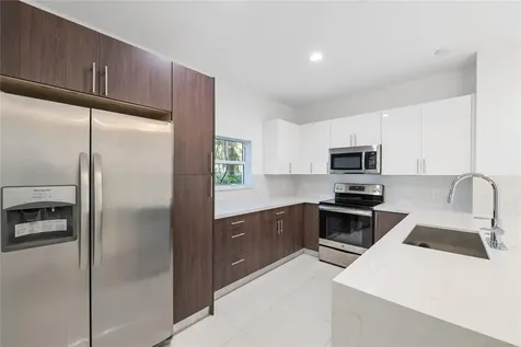 324 SW 14th Court Fort Lauderdale FL 33315