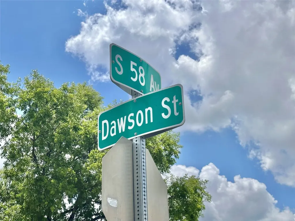 5751 Dawson Street Hollywood FL 33023