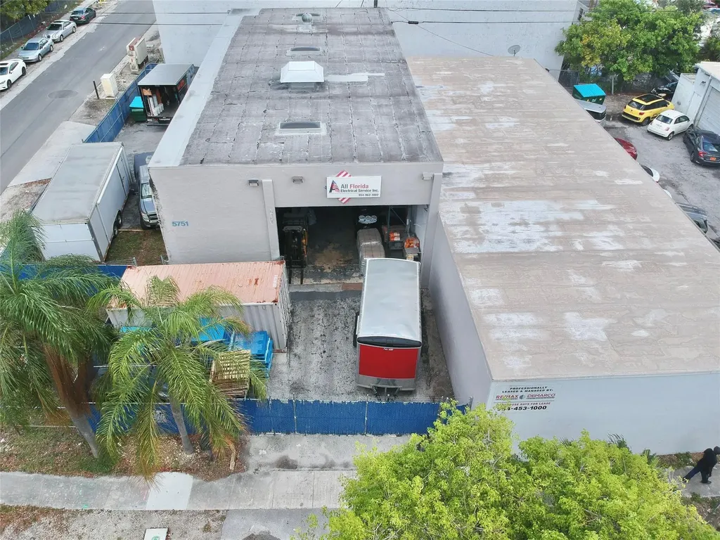5751 Dawson Street Hollywood FL 33023