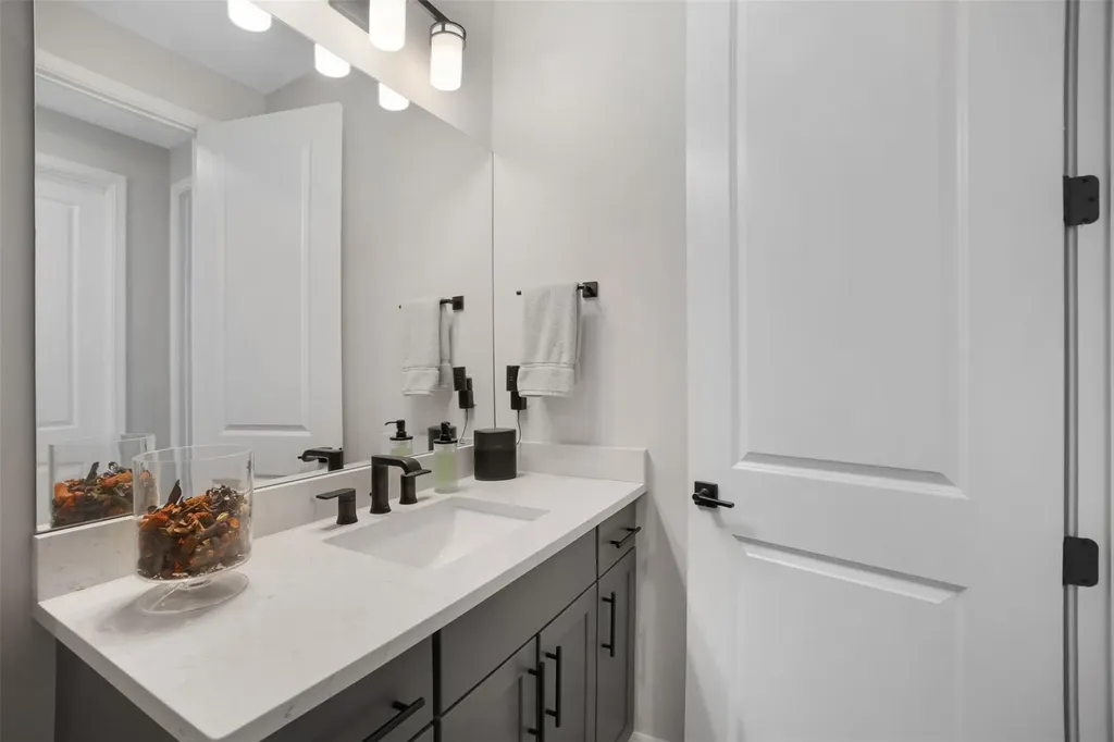4445 Silverwood Lane Fort Lauderdale FL 33309