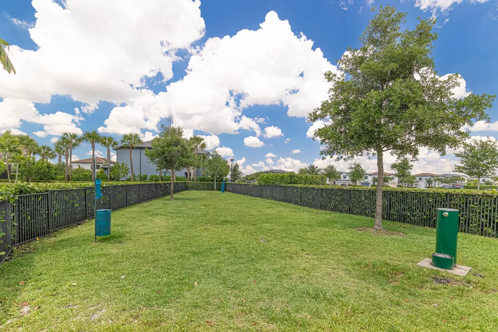 4445 Silverwood Lane Fort Lauderdale FL 33309