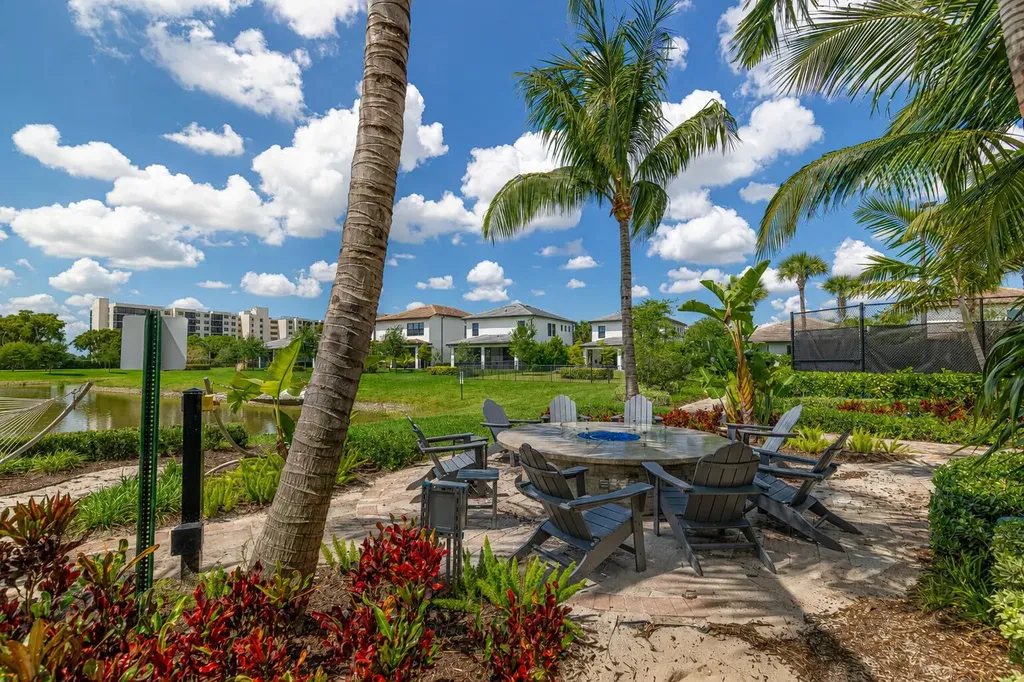 4445 Silverwood Lane Fort Lauderdale FL 33309