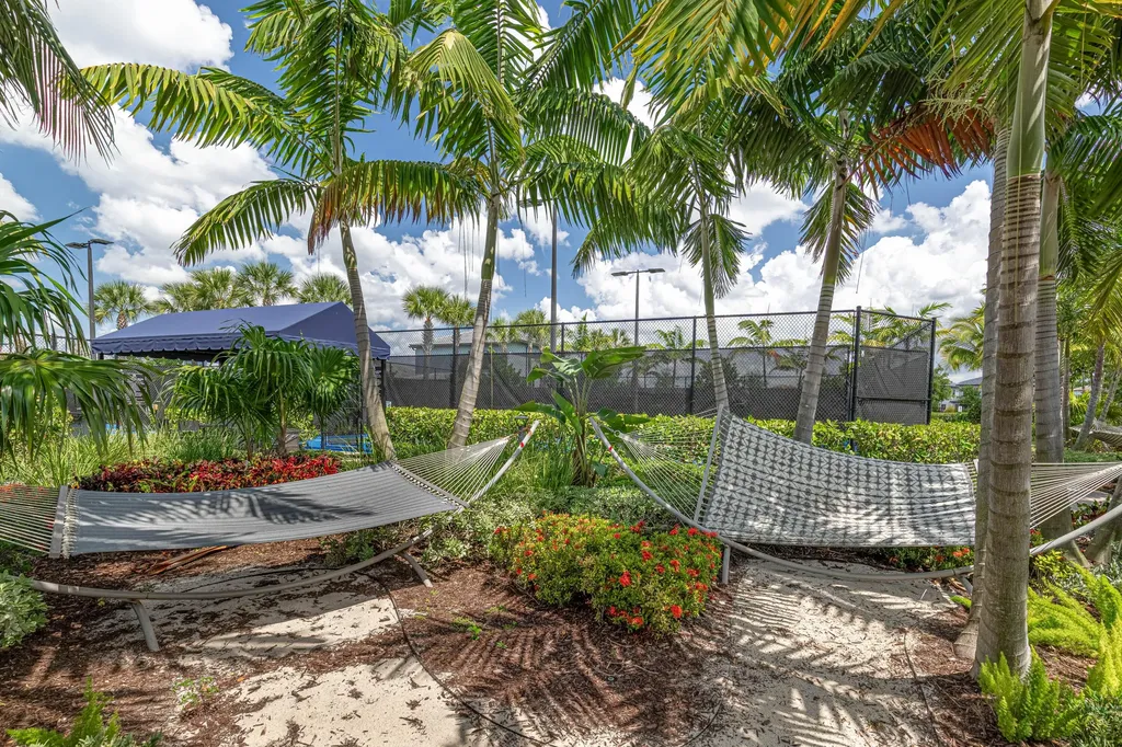 4445 Silverwood Lane Fort Lauderdale FL 33309