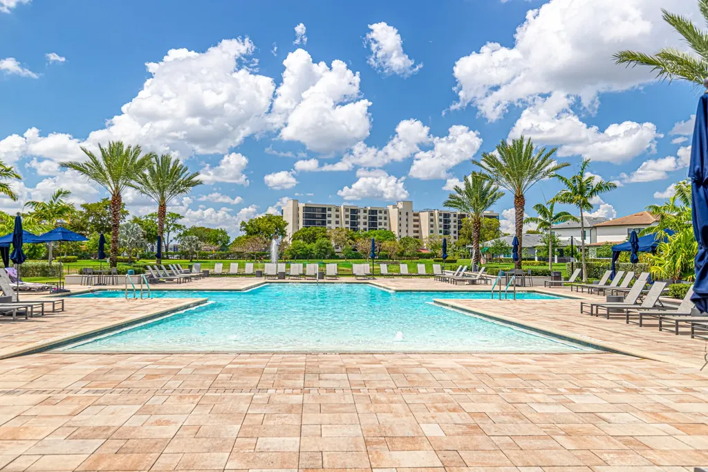 4445 Silverwood Lane Fort Lauderdale FL 33309