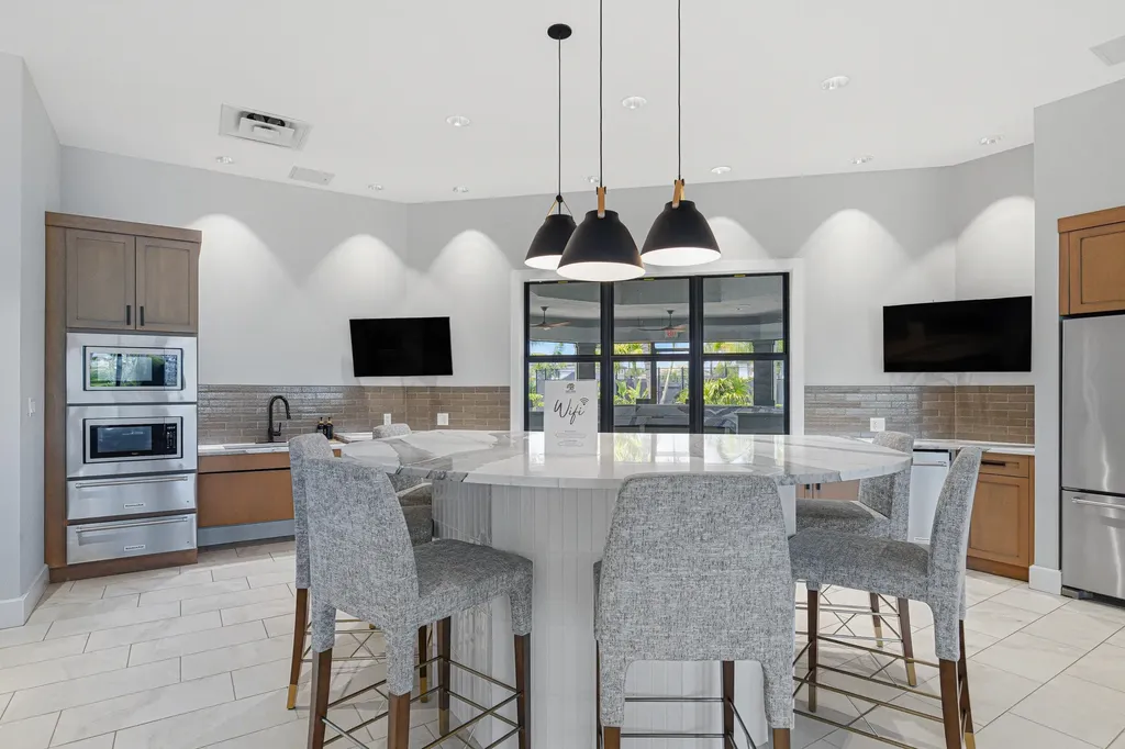 4445 Silverwood Lane Fort Lauderdale FL 33309
