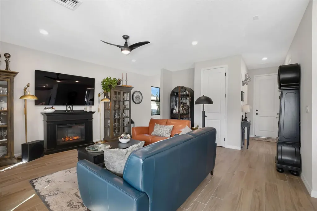 4445 Silverwood Lane Fort Lauderdale FL 33309