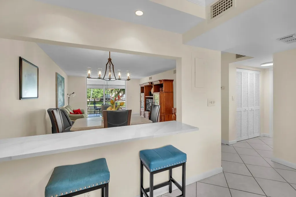 9301 Sunrise Lakes Boulevard Sunrise FL 33322