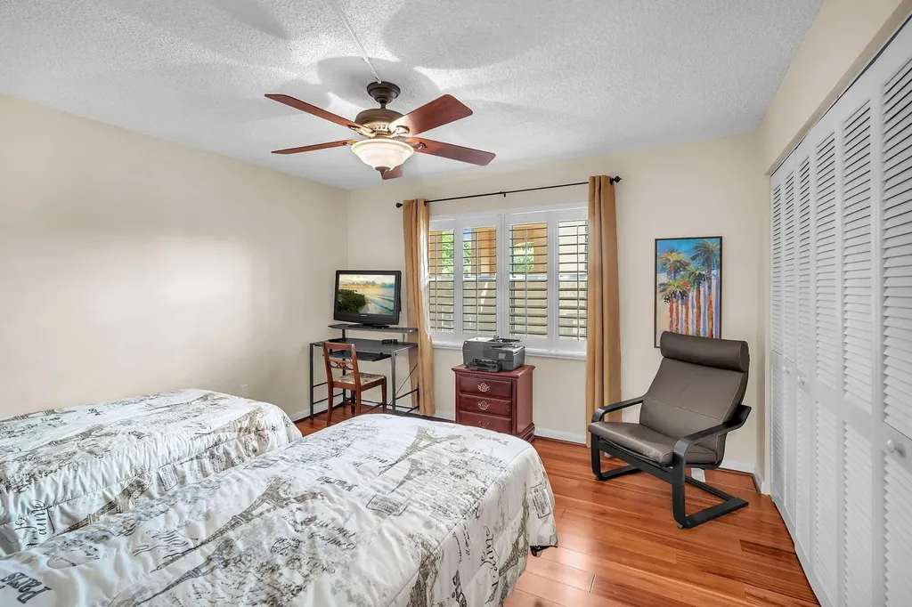 9301 Sunrise Lakes Boulevard Sunrise FL 33322