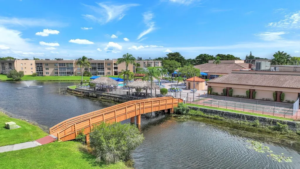 9301 Sunrise Lakes Boulevard Sunrise FL 33322