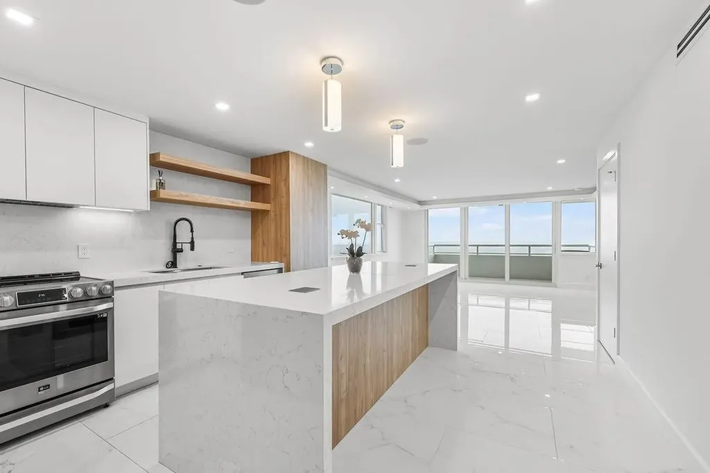545 S Fort Lauderdale Beach Boulevard Fort Lauderdale FL 33316