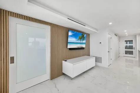 545 S Fort Lauderdale Beach Boulevard Fort Lauderdale FL 33316