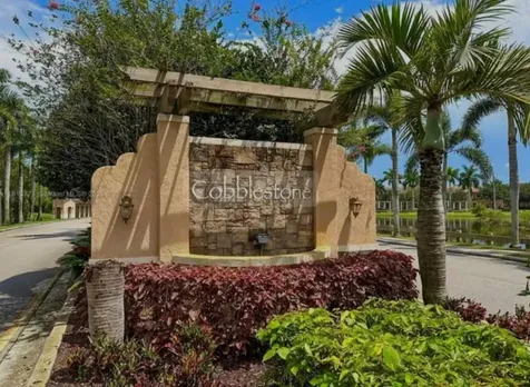 817 SW 147th Avenue Pembroke Pines FL 33027