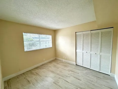 4463 Treehouse Lane Tamarac FL 33319