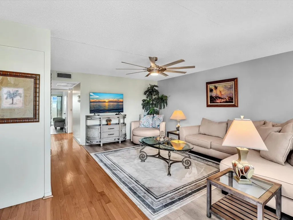 4026 Ventnor H Court Deerfield Beach FL 33442