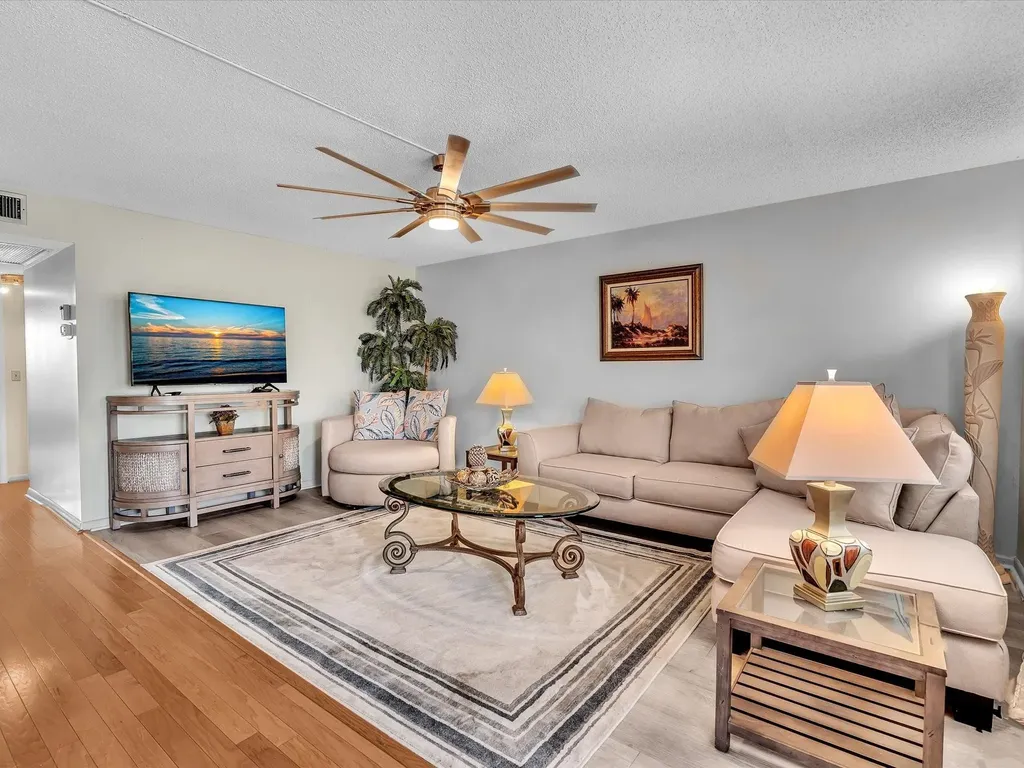 4026 Ventnor H Court Deerfield Beach FL 33442