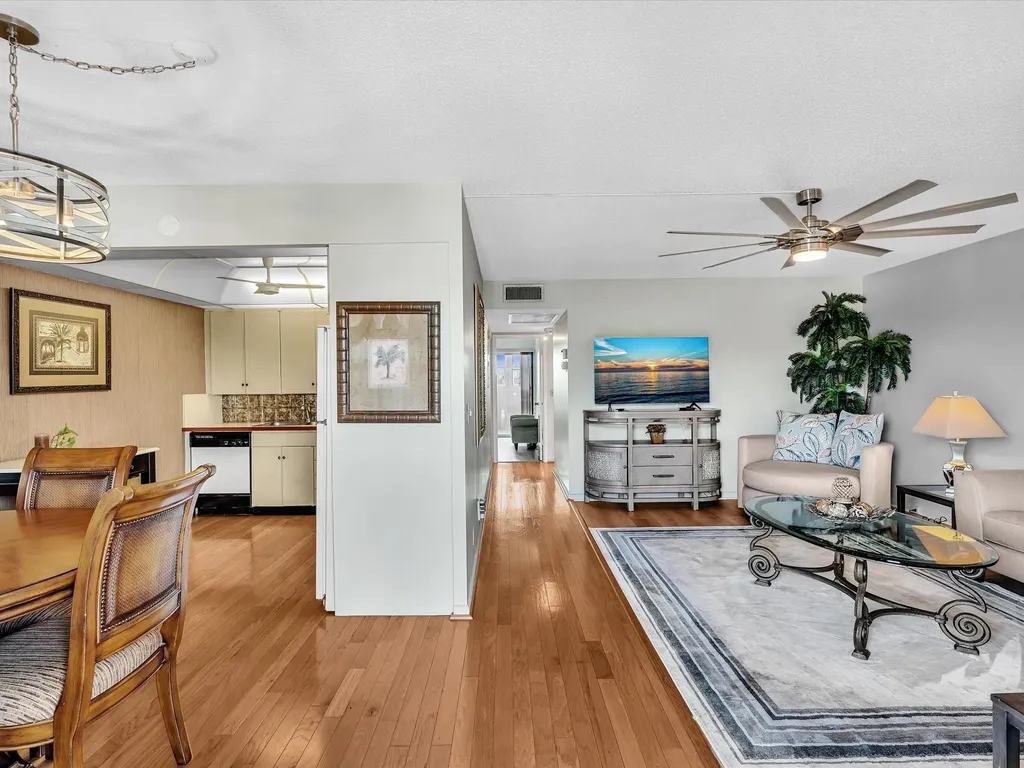 4026 Ventnor H Court Deerfield Beach FL 33442
