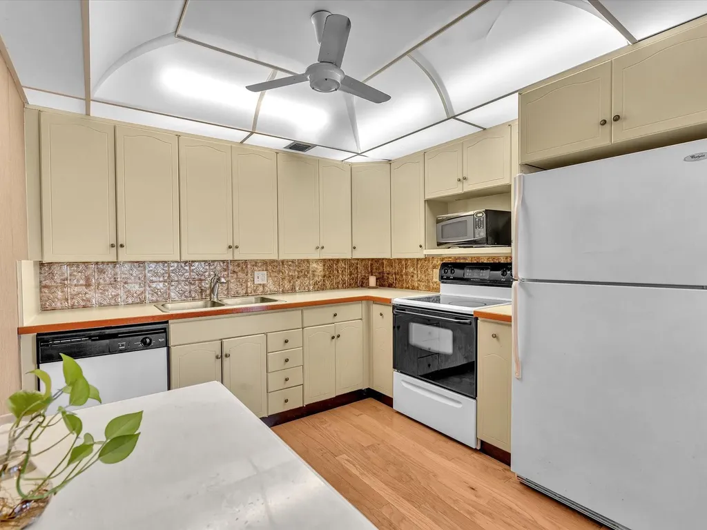4026 Ventnor H Court Deerfield Beach FL 33442