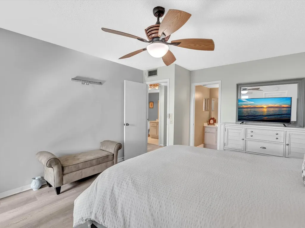 4026 Ventnor H Court Deerfield Beach FL 33442