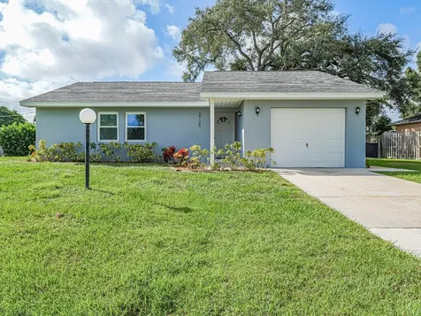 2725 1st Lane Vero Beach FL 32968