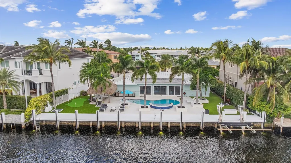 2330 NE 35th Street Lighthouse Point FL 33064