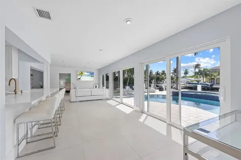 2330 NE 35th Street Lighthouse Point FL 33064