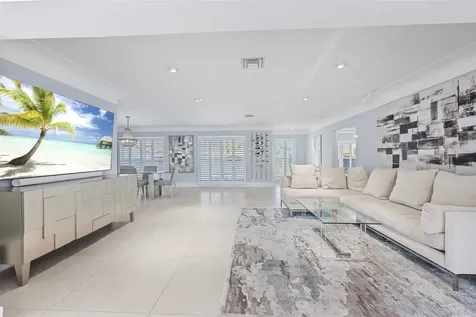 2330 NE 35th Street Lighthouse Point FL 33064