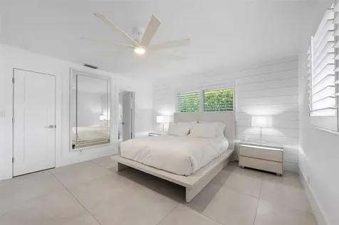 2330 NE 35th Street Lighthouse Point FL 33064