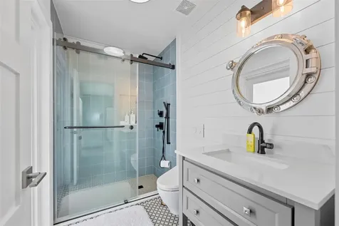 2330 NE 35th Street Lighthouse Point FL 33064