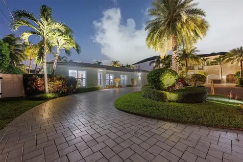 2330 NE 35th Street Lighthouse Point FL 33064