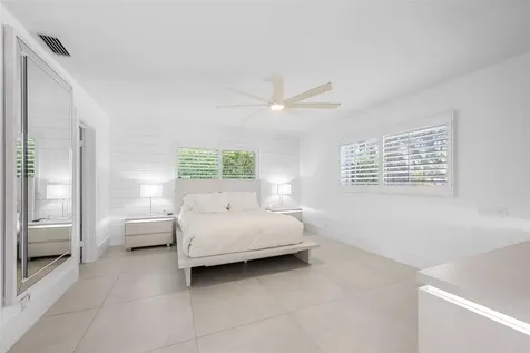 2330 NE 35th Street Lighthouse Point FL 33064