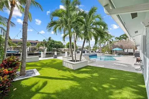 2330 NE 35th Street Lighthouse Point FL 33064