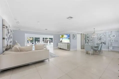 2330 NE 35th Street Lighthouse Point FL 33064