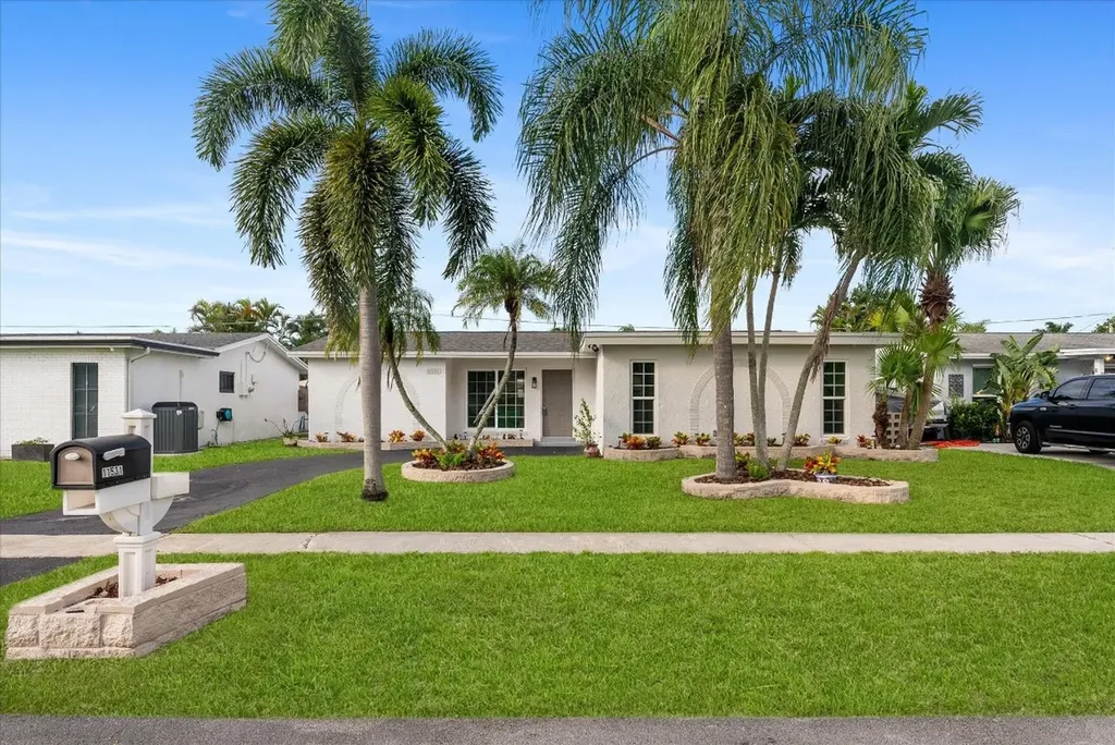 11531 NW 32nd Manor Sunrise FL 33323