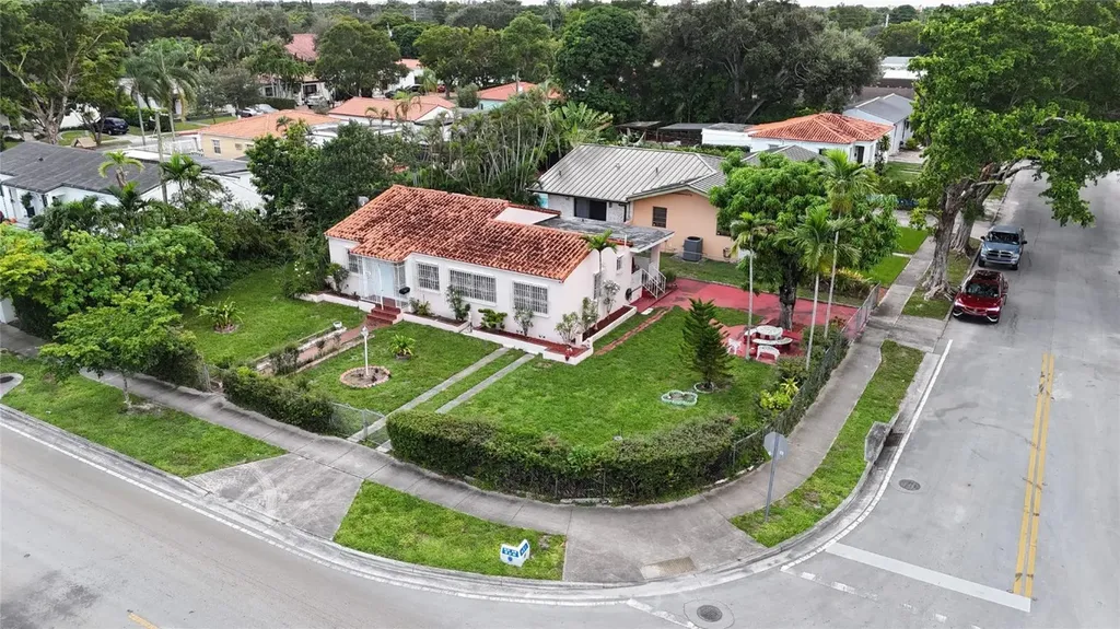 1000 SW 62nd Avenue West Miami FL 33144