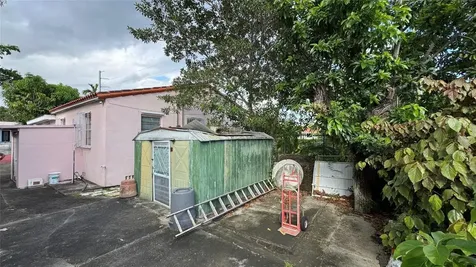 1000 SW 62nd Avenue West Miami FL 33144