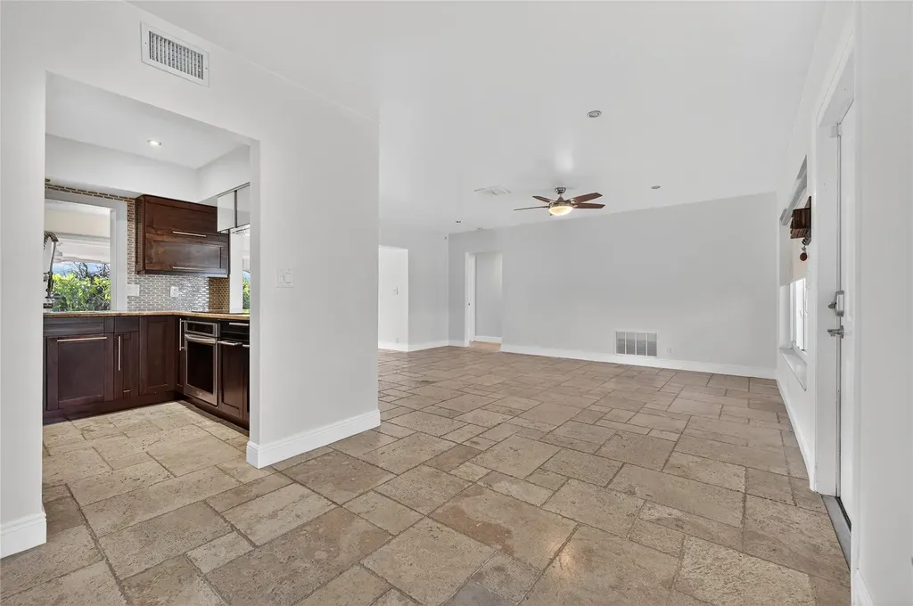 2110 NE 56th Street Fort Lauderdale FL 33308