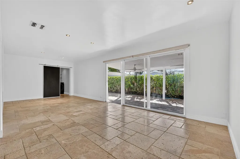 2110 NE 56th Street Fort Lauderdale FL 33308