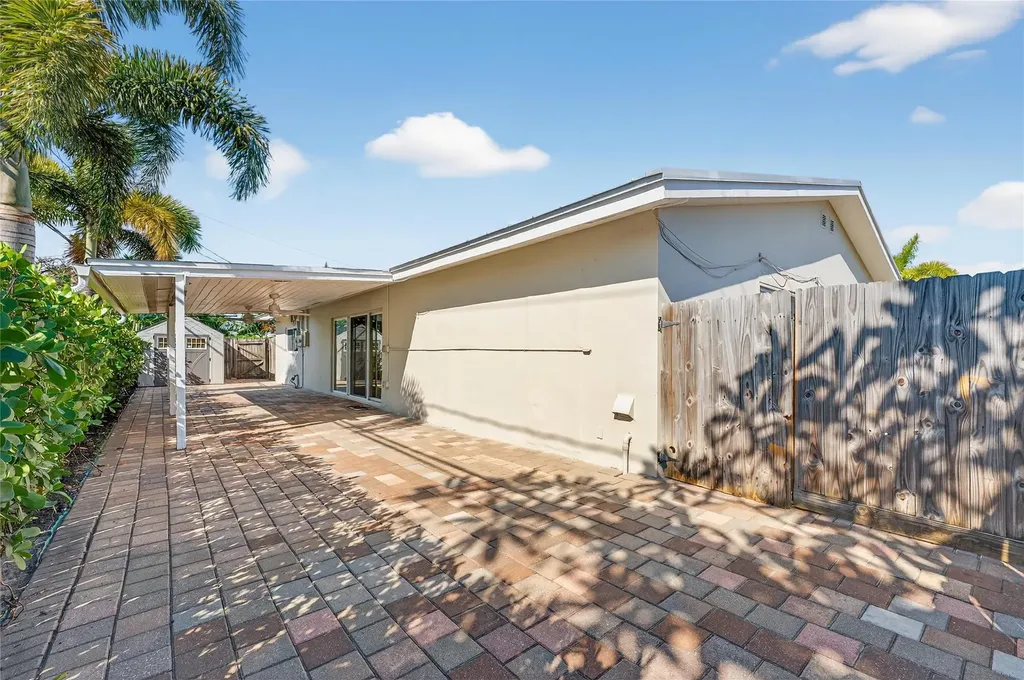2110 NE 56th Street Fort Lauderdale FL 33308