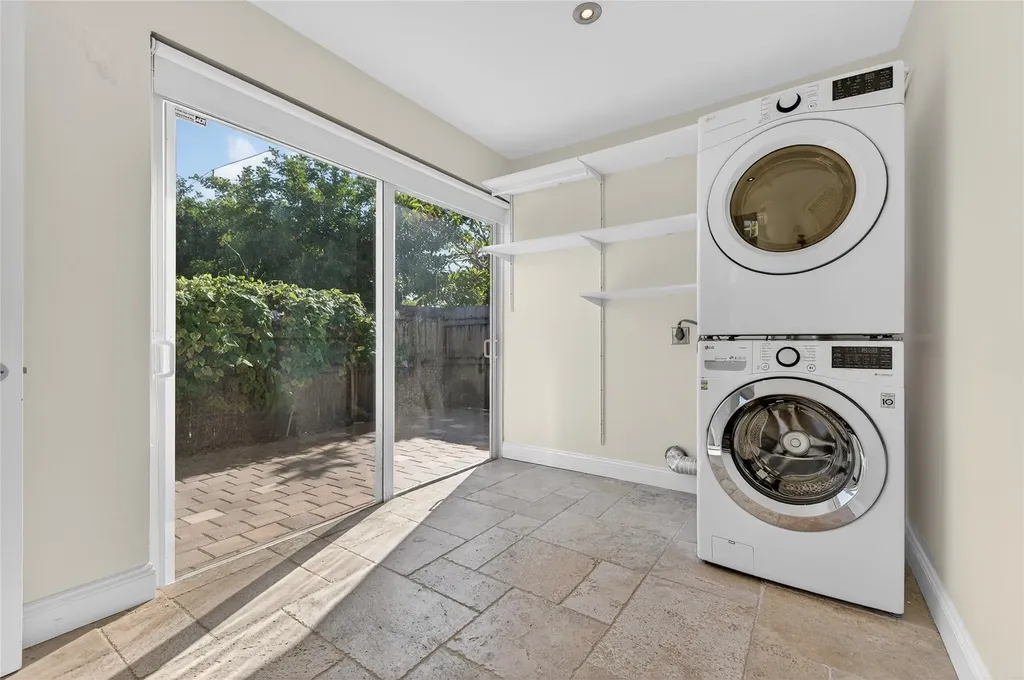 2110 NE 56th Street Fort Lauderdale FL 33308