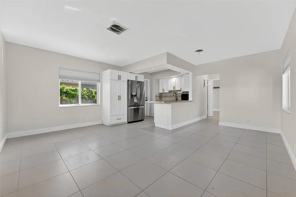 2110 NE 56th Street Fort Lauderdale FL 33308