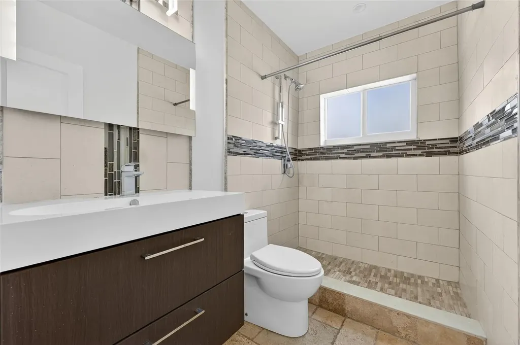 2110 NE 56th Street Fort Lauderdale FL 33308