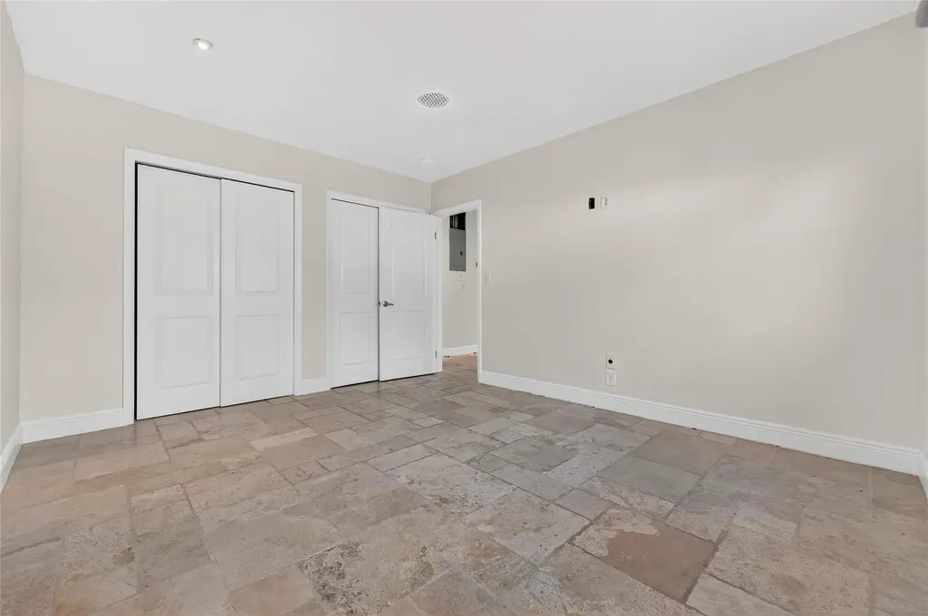 2110 NE 56th Street Fort Lauderdale FL 33308