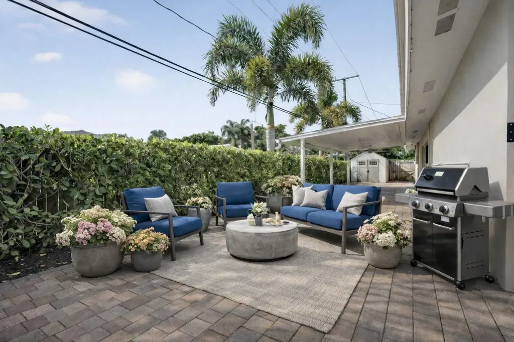2110 NE 56th Street Fort Lauderdale FL 33308