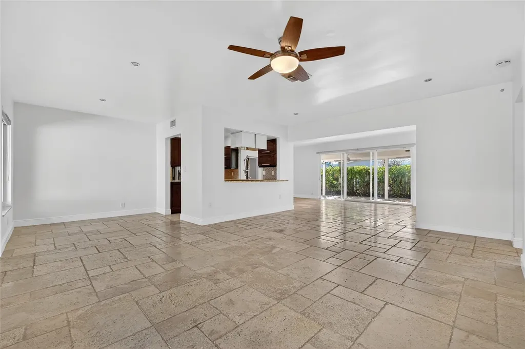 2110 NE 56th Street Fort Lauderdale FL 33308