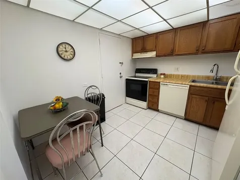 3750 Inverrary Drive Lauderhill FL 33319