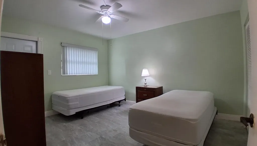 2010 Fillmore Street Hollywood FL 33020