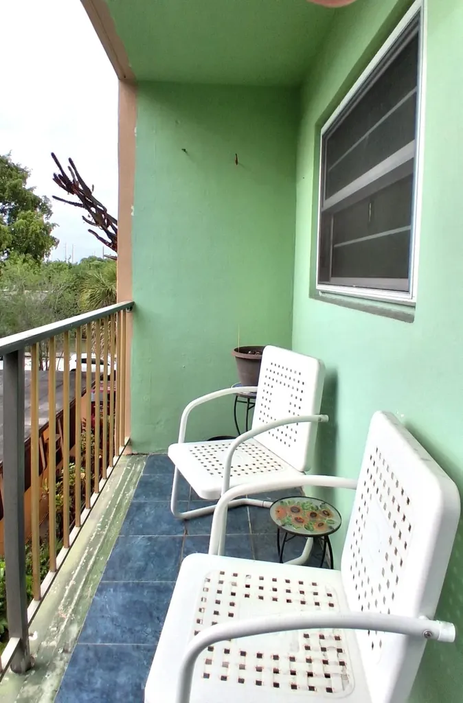 2010 Fillmore Street Hollywood FL 33020