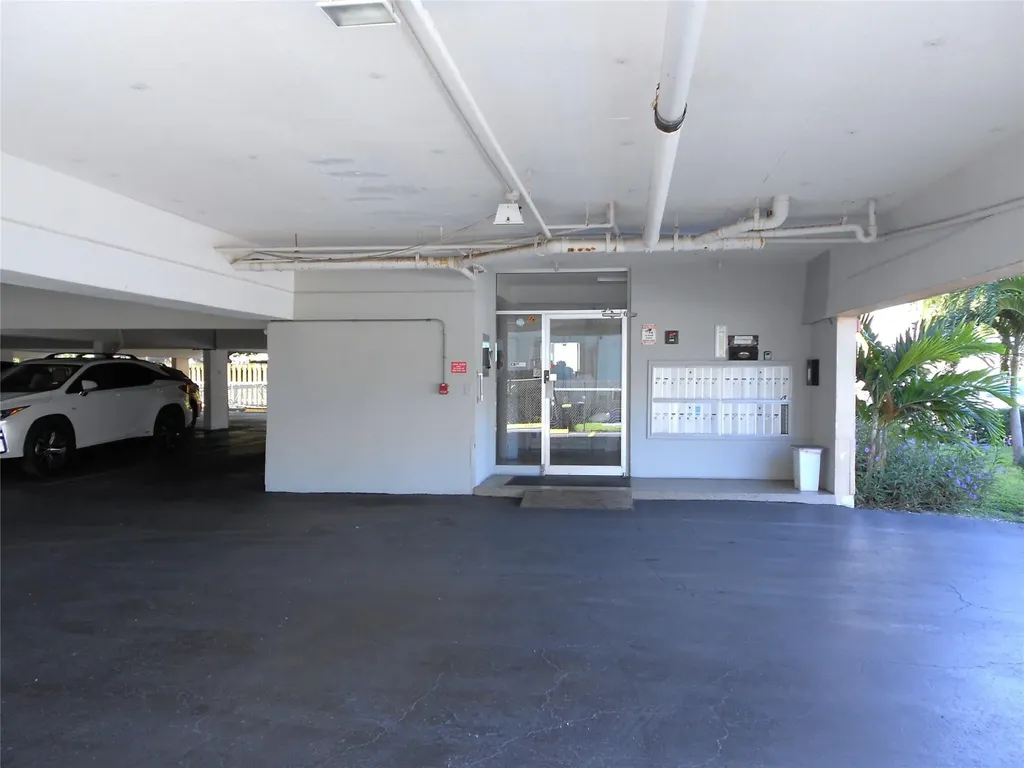 2010 Fillmore Street Hollywood FL 33020